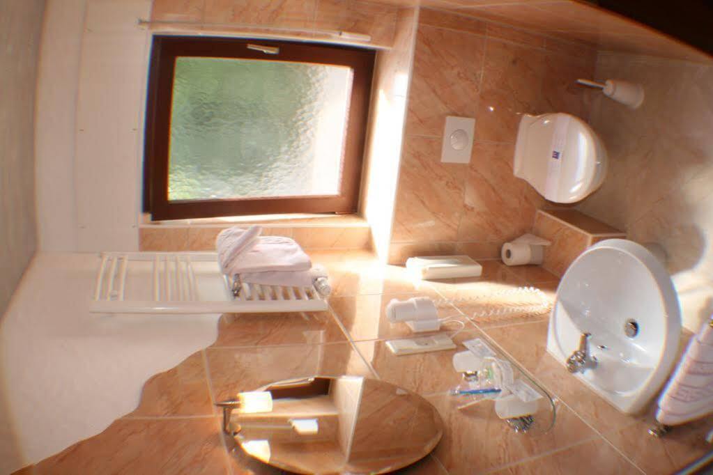 Hotel Geromont Plaidt Dış mekan fotoğraf